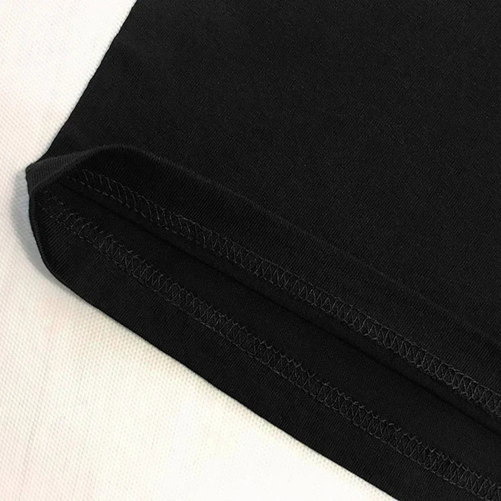 Funny t-shirt with cat and pocket